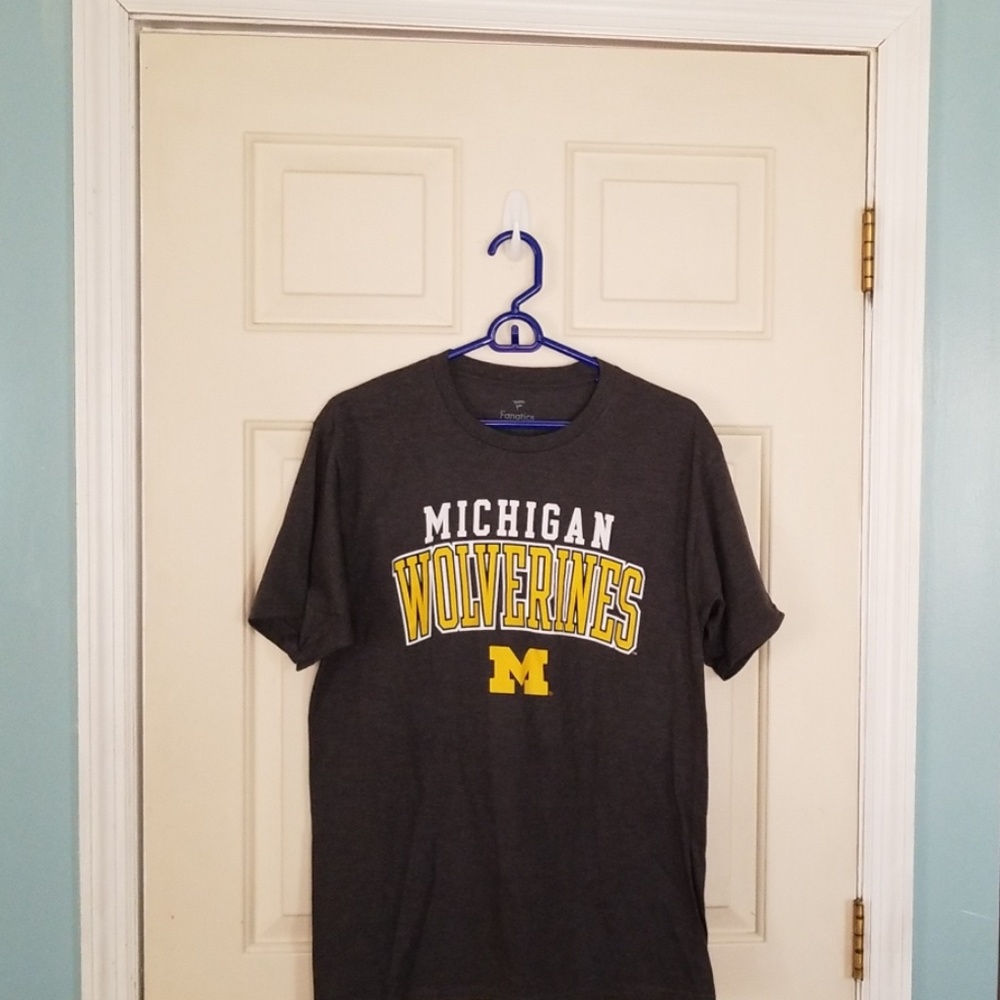 Michigan Wolverines T-shirt size M